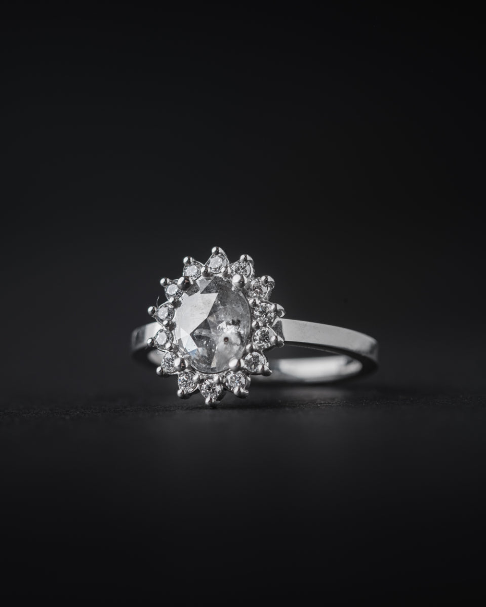 Salt and Pepper Diamantring "Venus Galaxie"