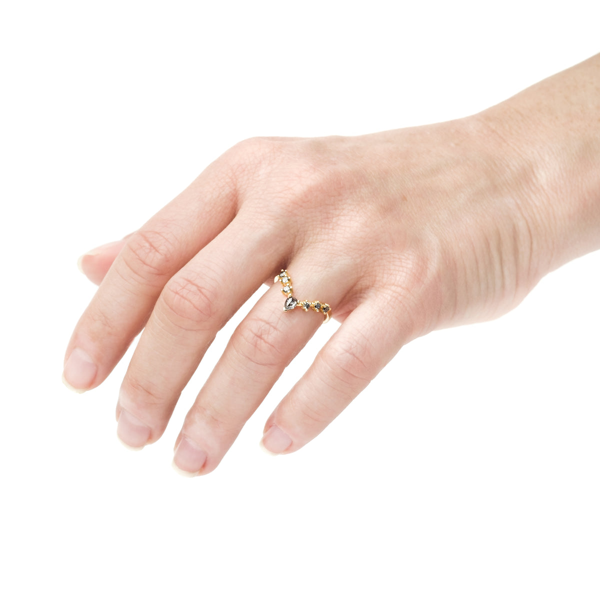 MEDIA | Kronenring aus 18kt Gelbgold & Lab-Diamanten